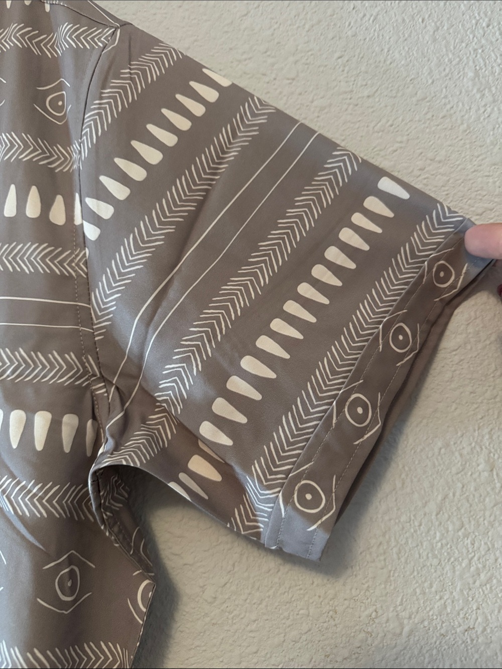 RSVLTS Short Sleeve Button-Up Shirt: Madagascar theme - Picture 5 of 5